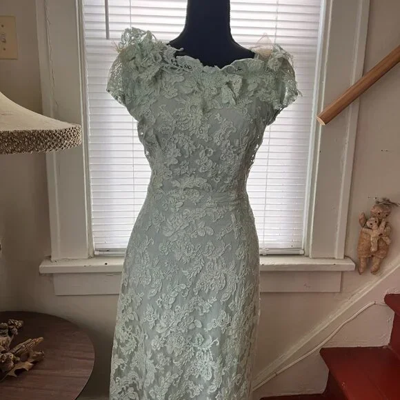 chinese dress ladies Spaghetti Straps V Neck Mint Green Lace Prom Dresses, Mint Green Lace –  jbydress main image 1